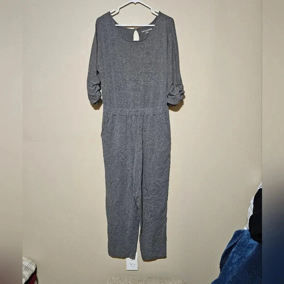 Soft Surroundings Pants - Soft Surroundings Jumpsuit Romper Women's Size Medium Stretch 3/4 Sleeve Gray